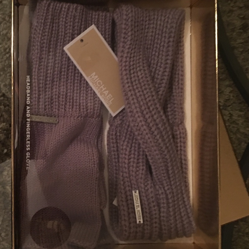 Michael Kors Fingerless Gloves&Headband Set